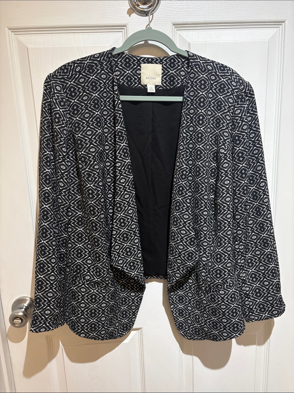 Sejour Black and White Geometric Open-Front Blazer ikat comfortable maximalist